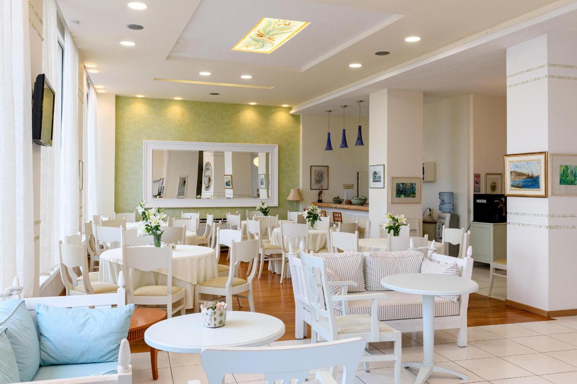 Hotel Timoleon Limenas  Exterior photo